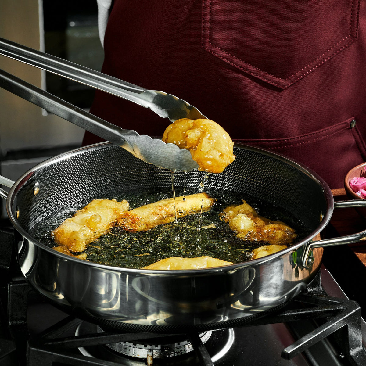 Hybrid Deep Sauté Pan with Lid, 3.3-Qt