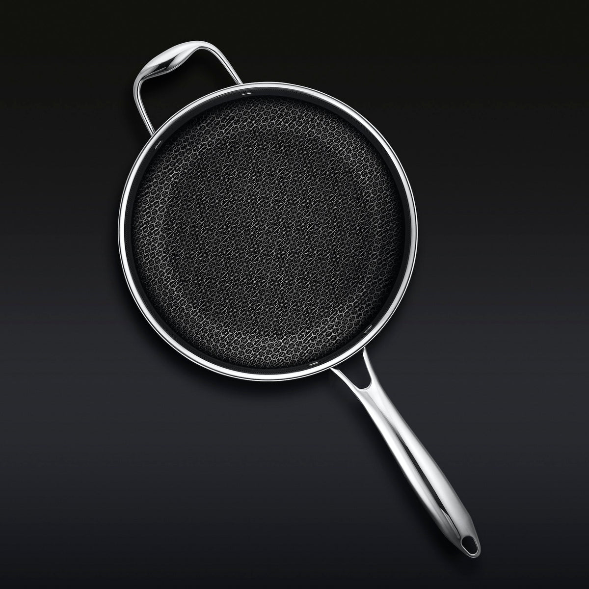 Hybrid Saucepan with Lid, 5-Qt